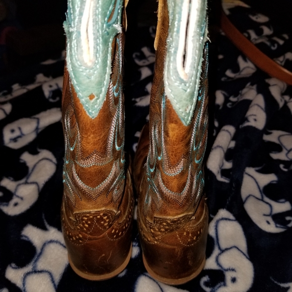 Justin Boots - Picture 8 of 11